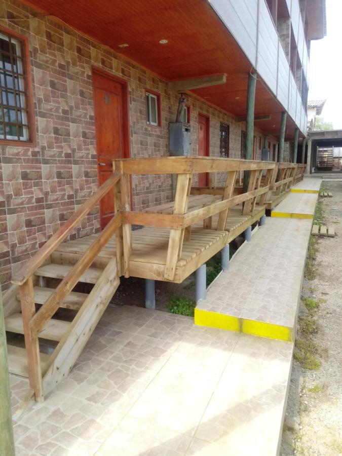 Habitaciones Y Apartamentos El Caleuche El Tabo Exteriör bild