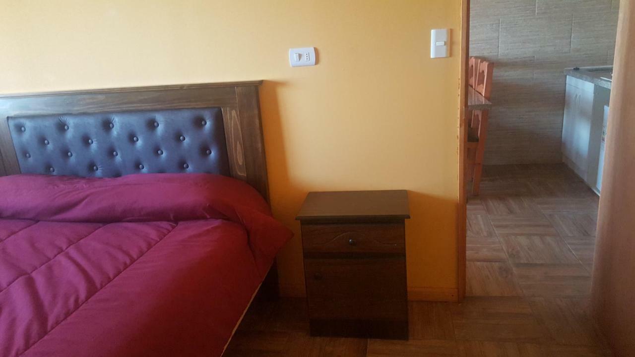 Habitaciones Y Apartamentos El Caleuche El Tabo Exteriör bild